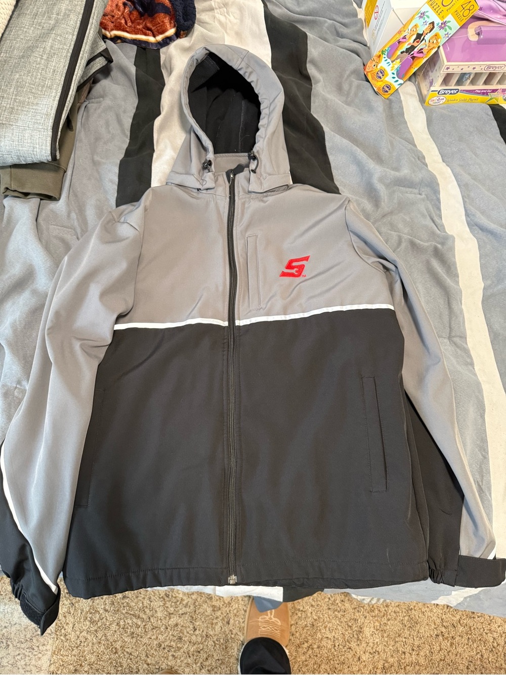Snap Two-Tone Hooded Windbreaker Jacket in Gray, Black with Red Logo